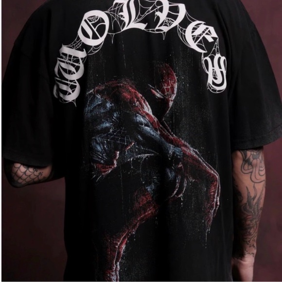 DARC SPORT Marvel Spider-Man Graphic Men Shirt - Picture 3 of 5